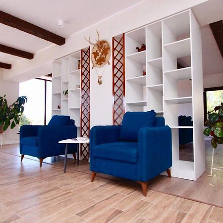 Muras Hotel Karakol Bagian luar foto